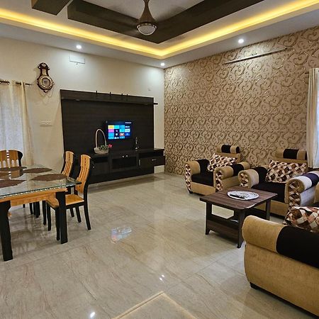 Shi'S Vilva - The Bungalow In Coimbatore - Near Airport, Kmch, Codesia Esterno foto