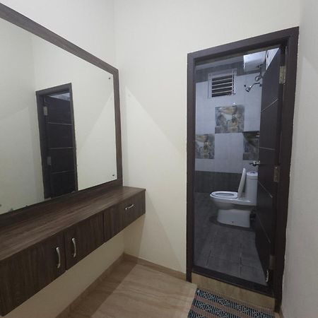 Shi'S Vilva - The Bungalow In Coimbatore - Near Airport, Kmch, Codesia Esterno foto